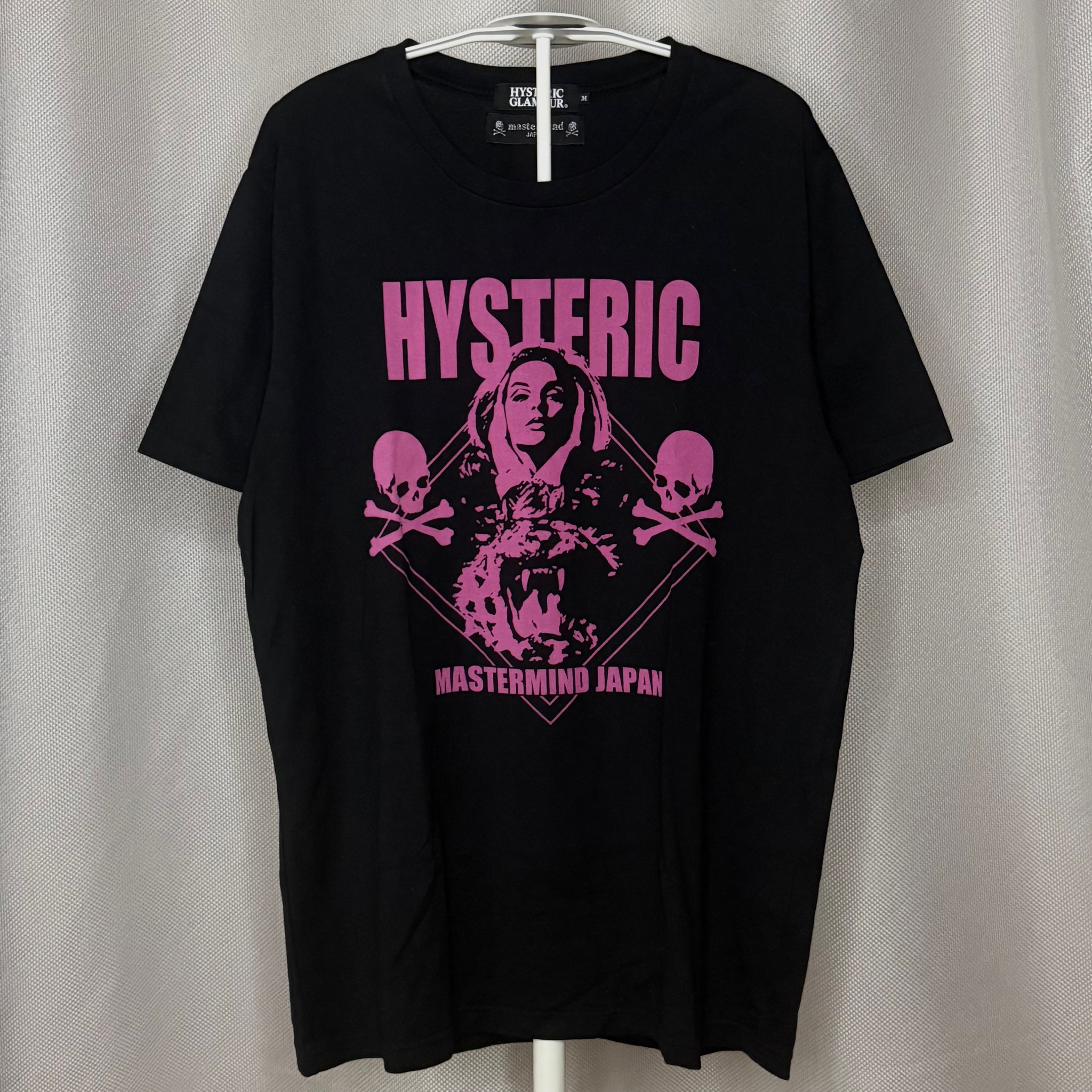 Hysteric Glamour x Mastermind Japan Футболка Черная, миниатюра 1