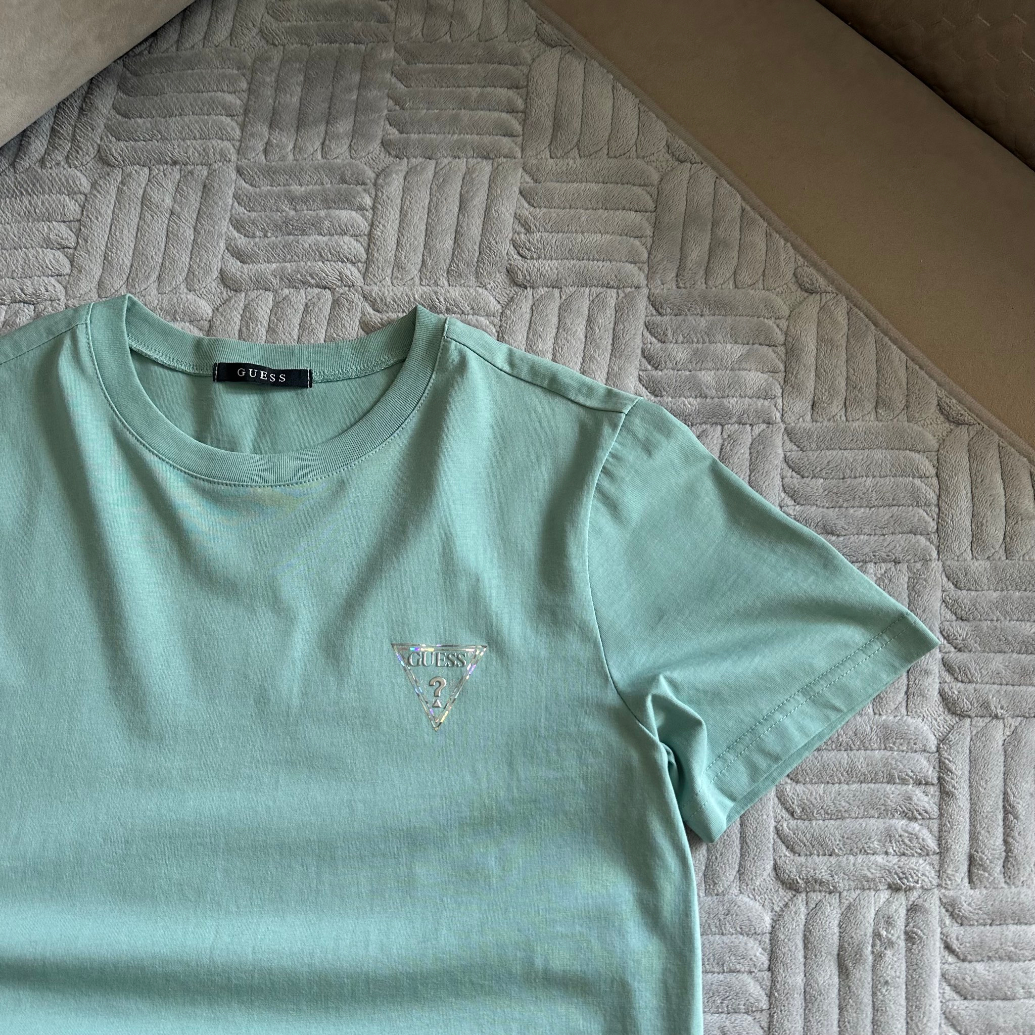 Guess T-Shirts, миниатюра 3