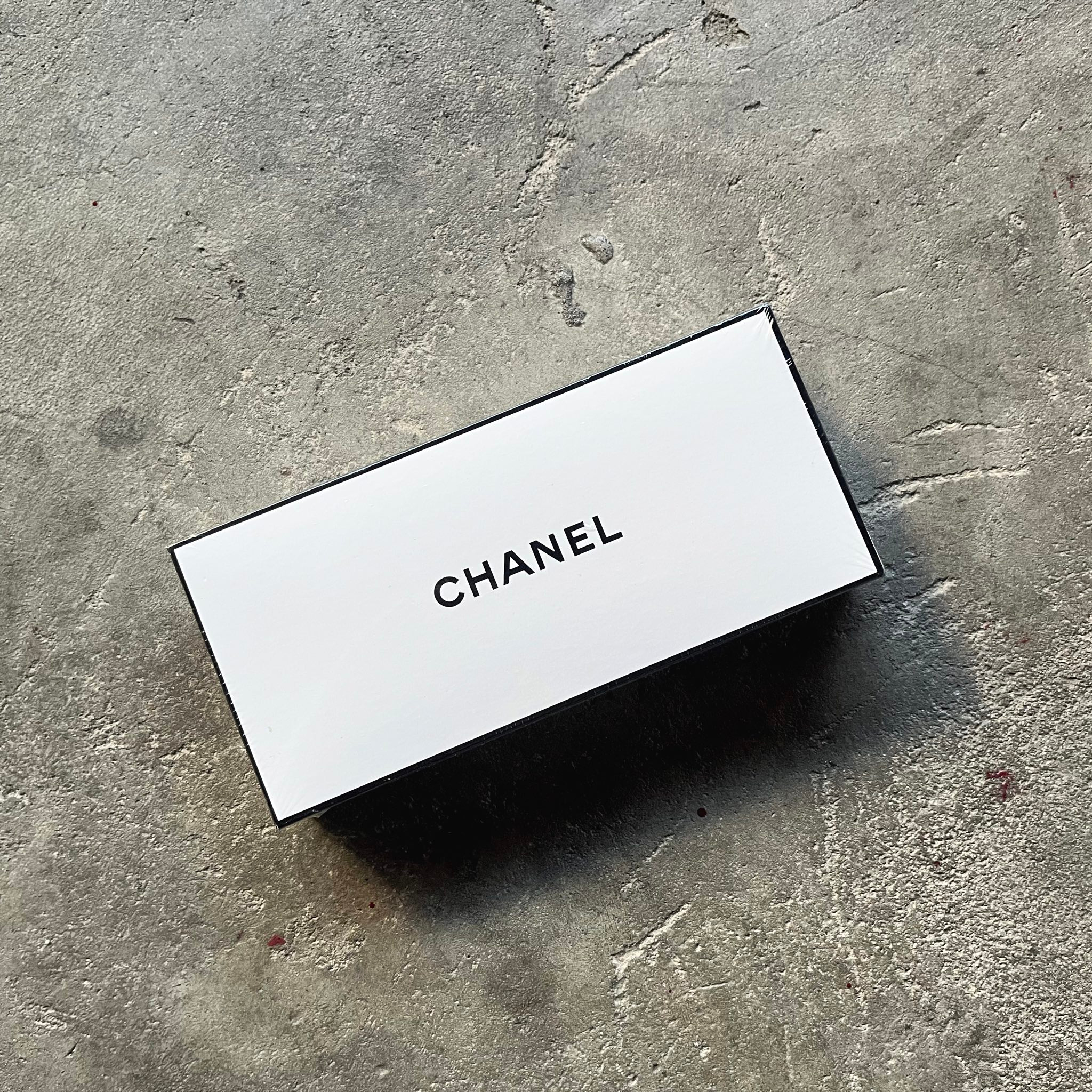 Chanel N°5 The Bath Ritual (Eau Première) — mini 4 ml + perfumed soaps, миниатюра 1