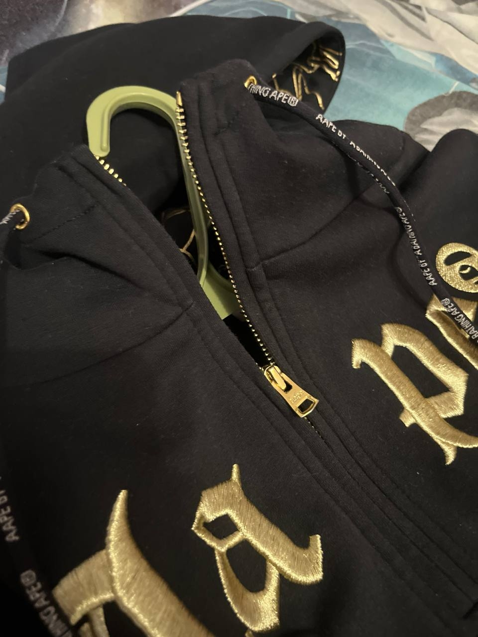 AAPE BY A BATHING APE®. Gold AAPE Gothic Spellout Half-Zip Hoodie, миниатюра 7