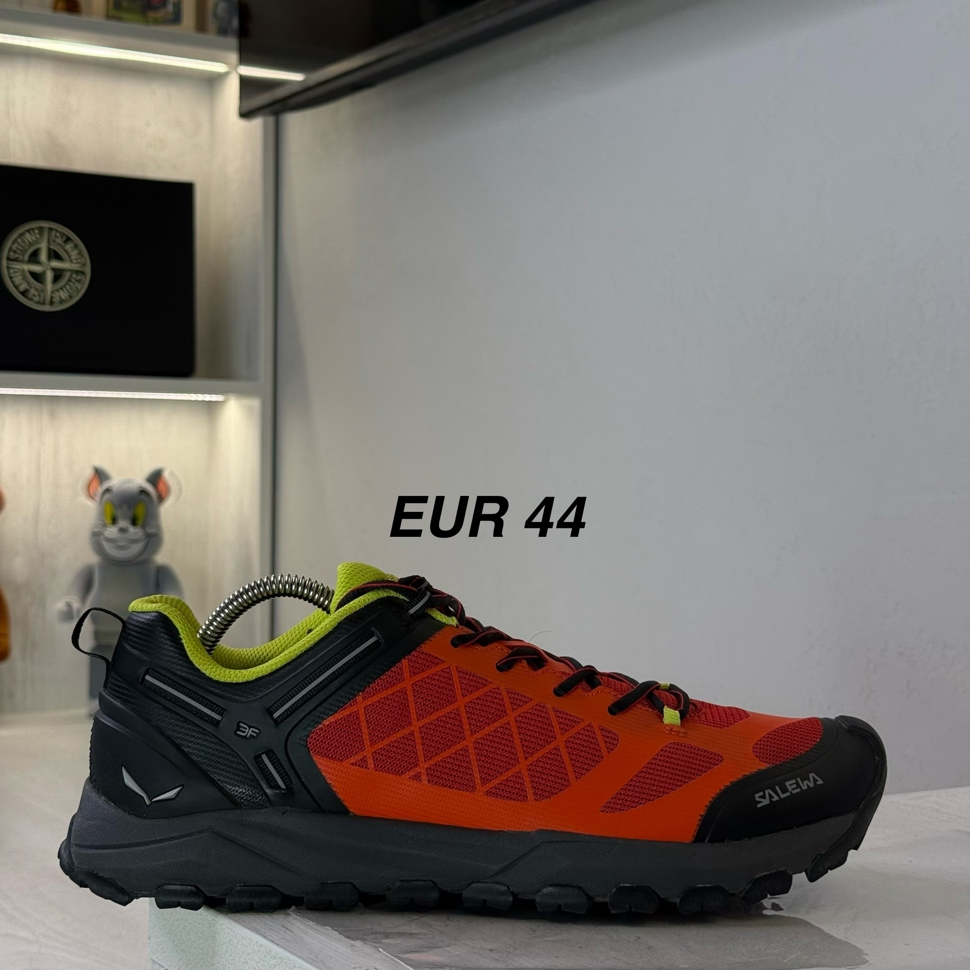 Salewa Salewa, миниатюра 1