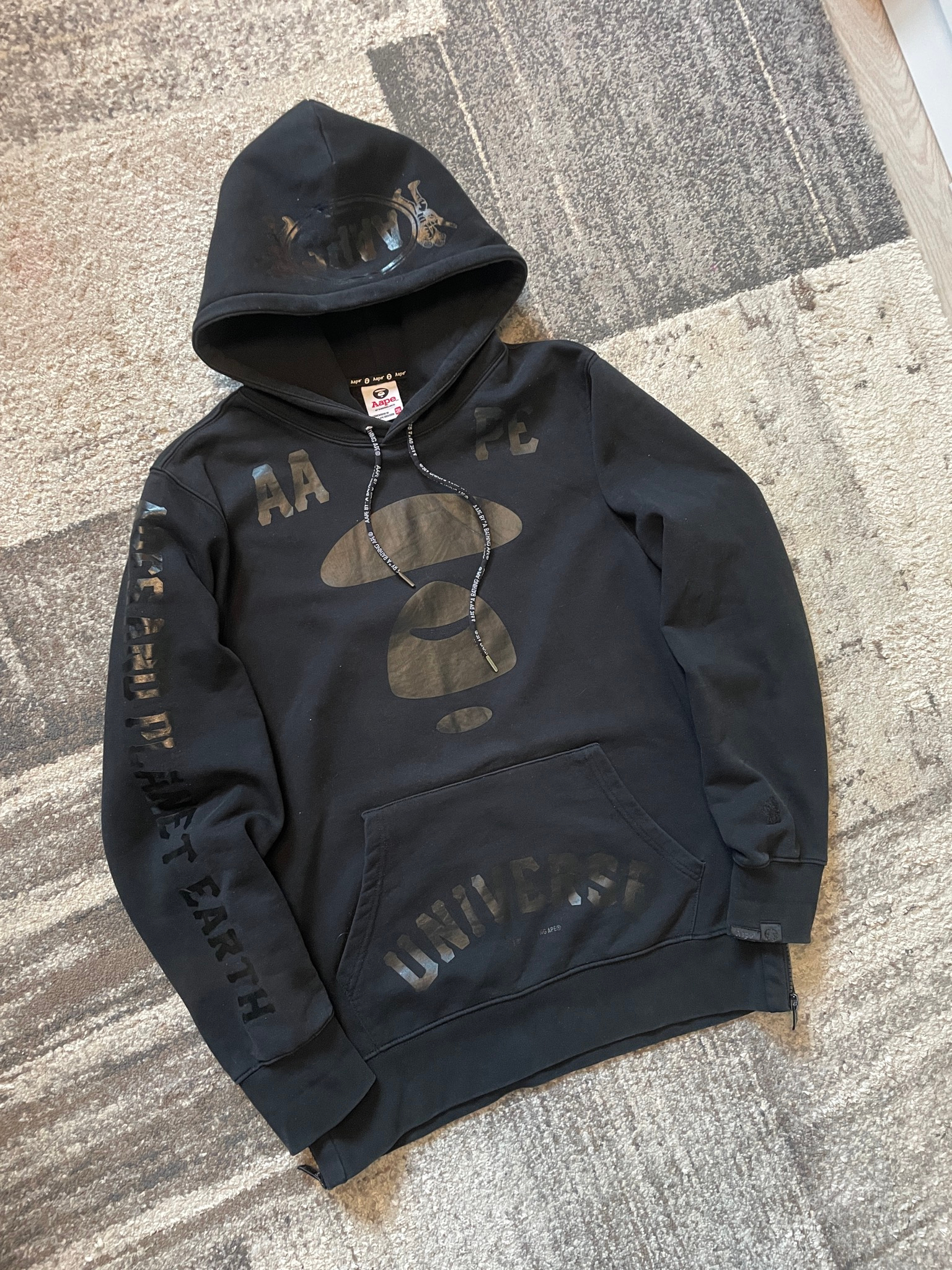 Aape Худи, миниатюра 2