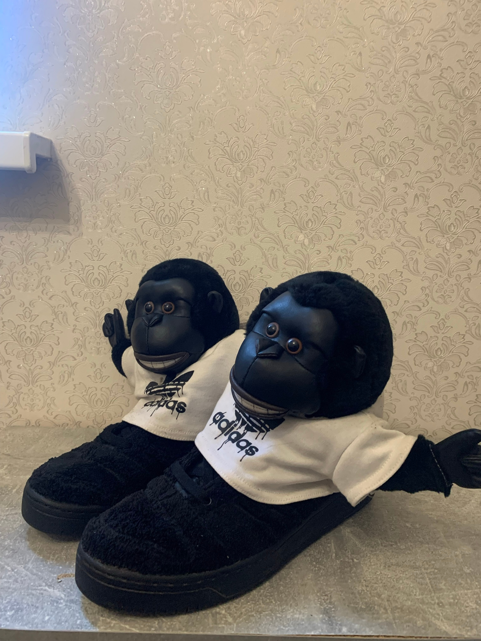Adidas x Jeremy Scott Gorilla, миниатюра 1