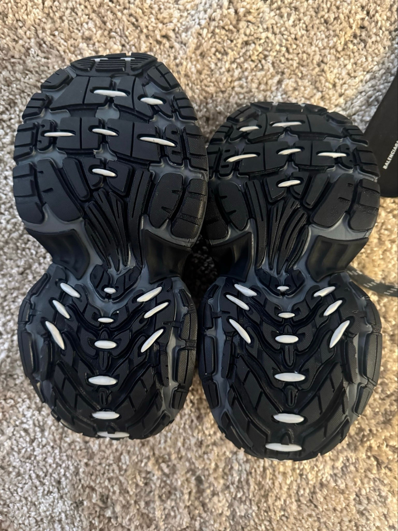 Balenciaga 6XL, миниатюра 5