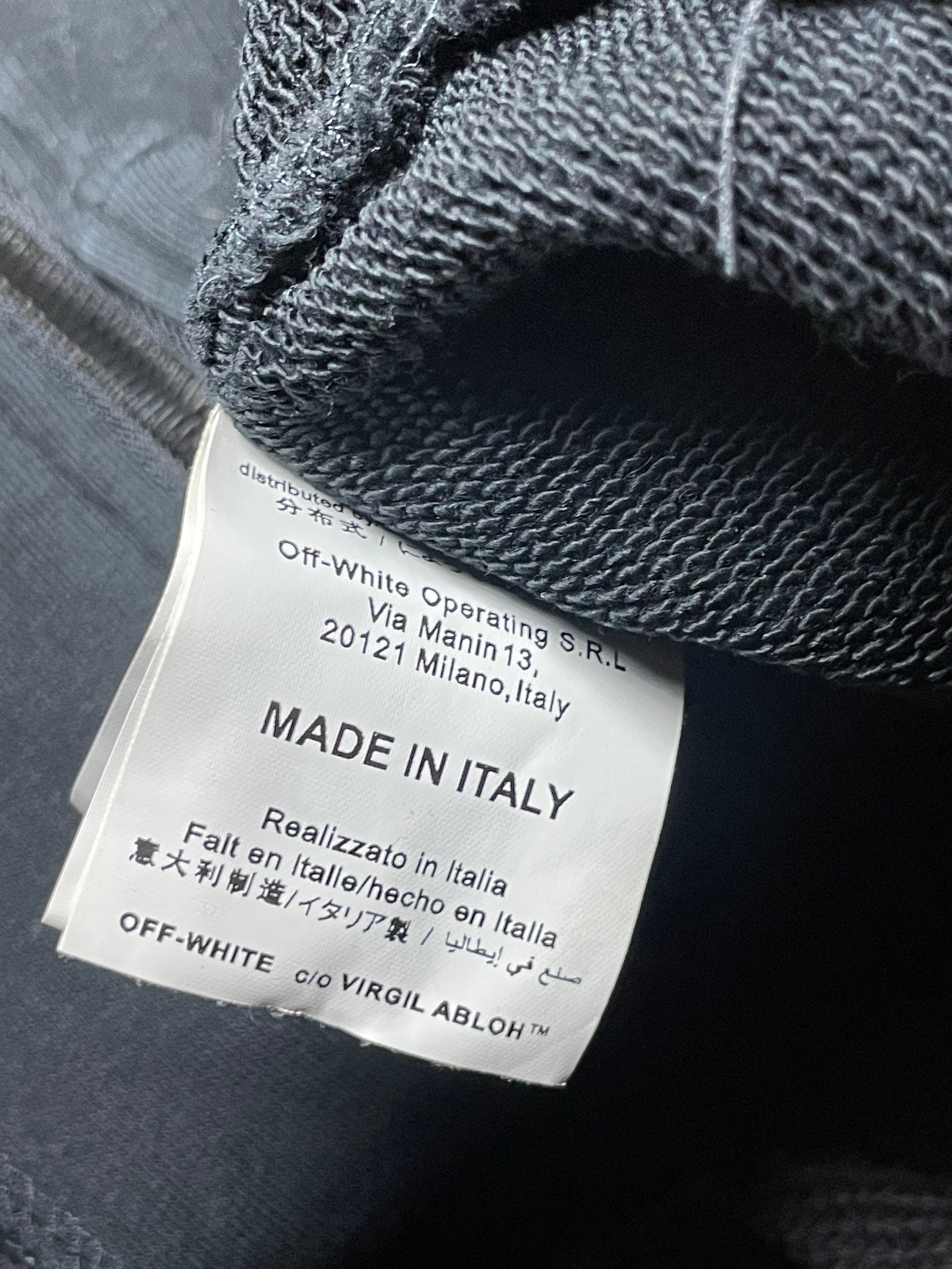 Off white diagonal arrow, миниатюра 5