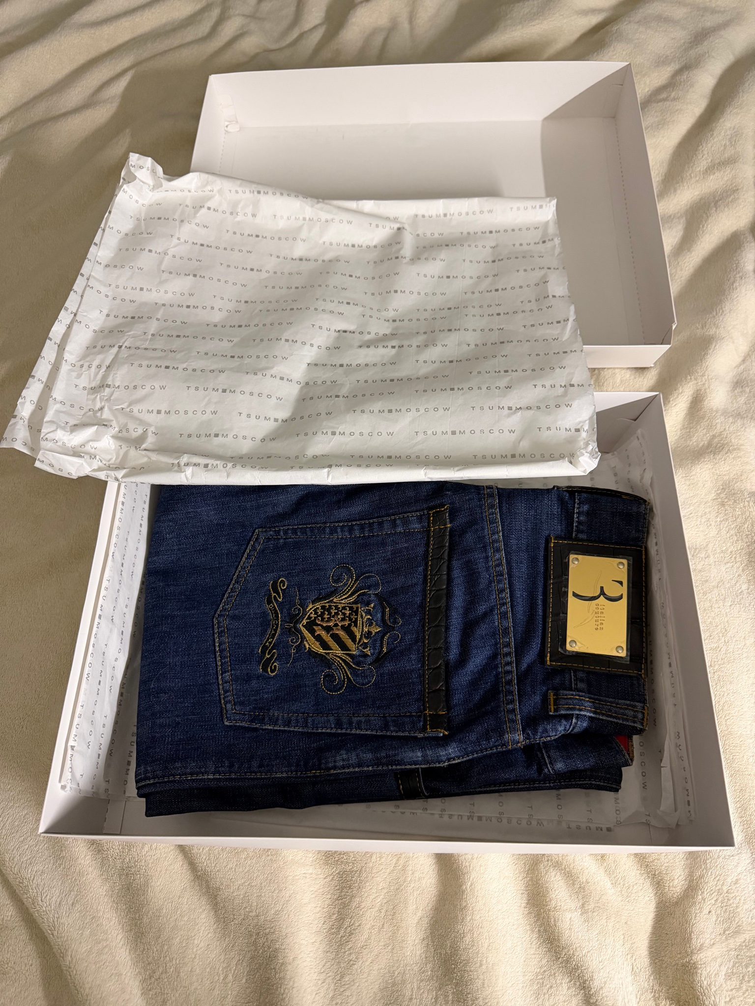 Billionaire Billionaire Italian Couture, миниатюра 1