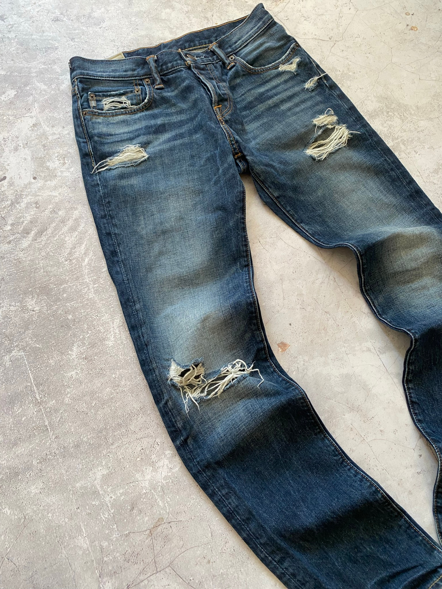 Abercrombie & Fitch Distressed slim jeans, миниатюра 2