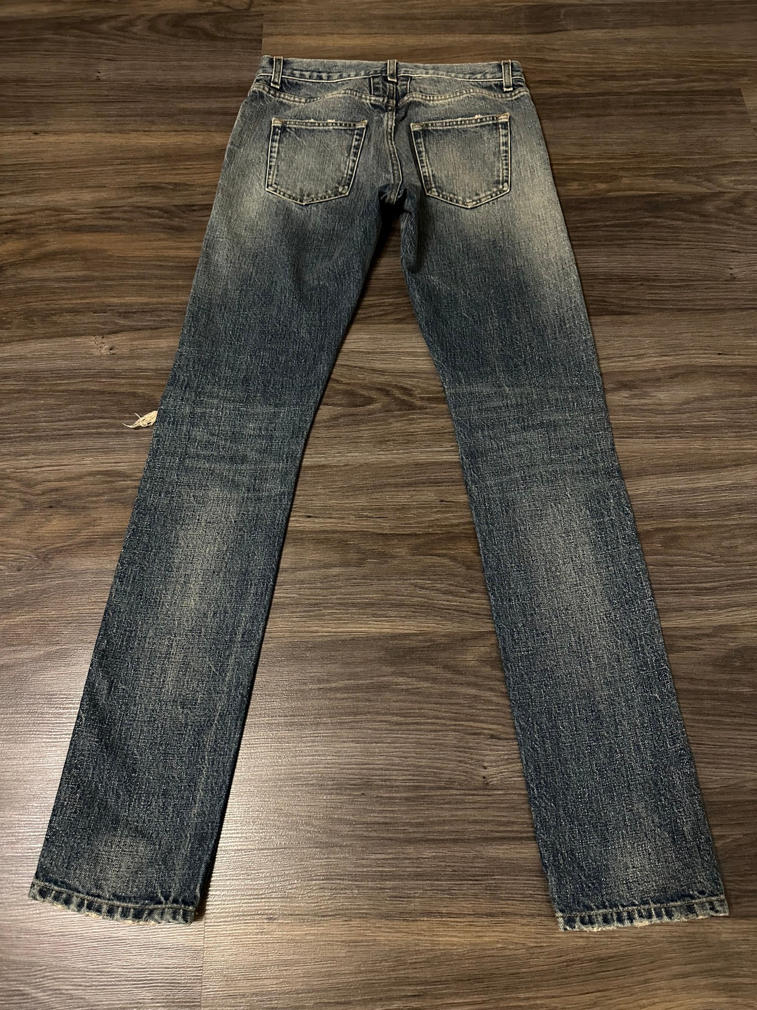 SAINT LAURENT PARIS DO2 SS16 DISTRESSED DENIM JEANS BY HEDI SLIMANE, миниатюра 2