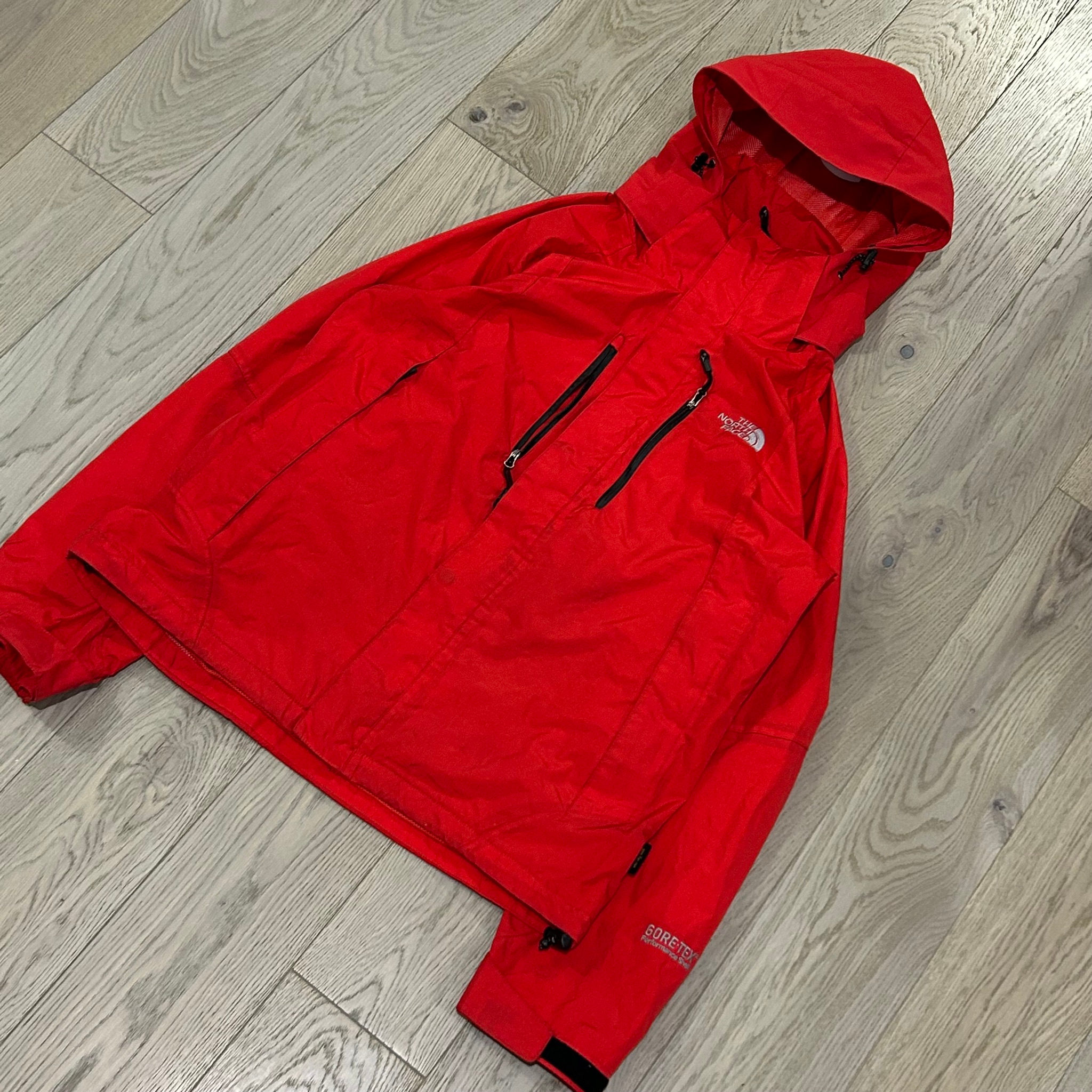 The North Face Summit Series, миниатюра 1