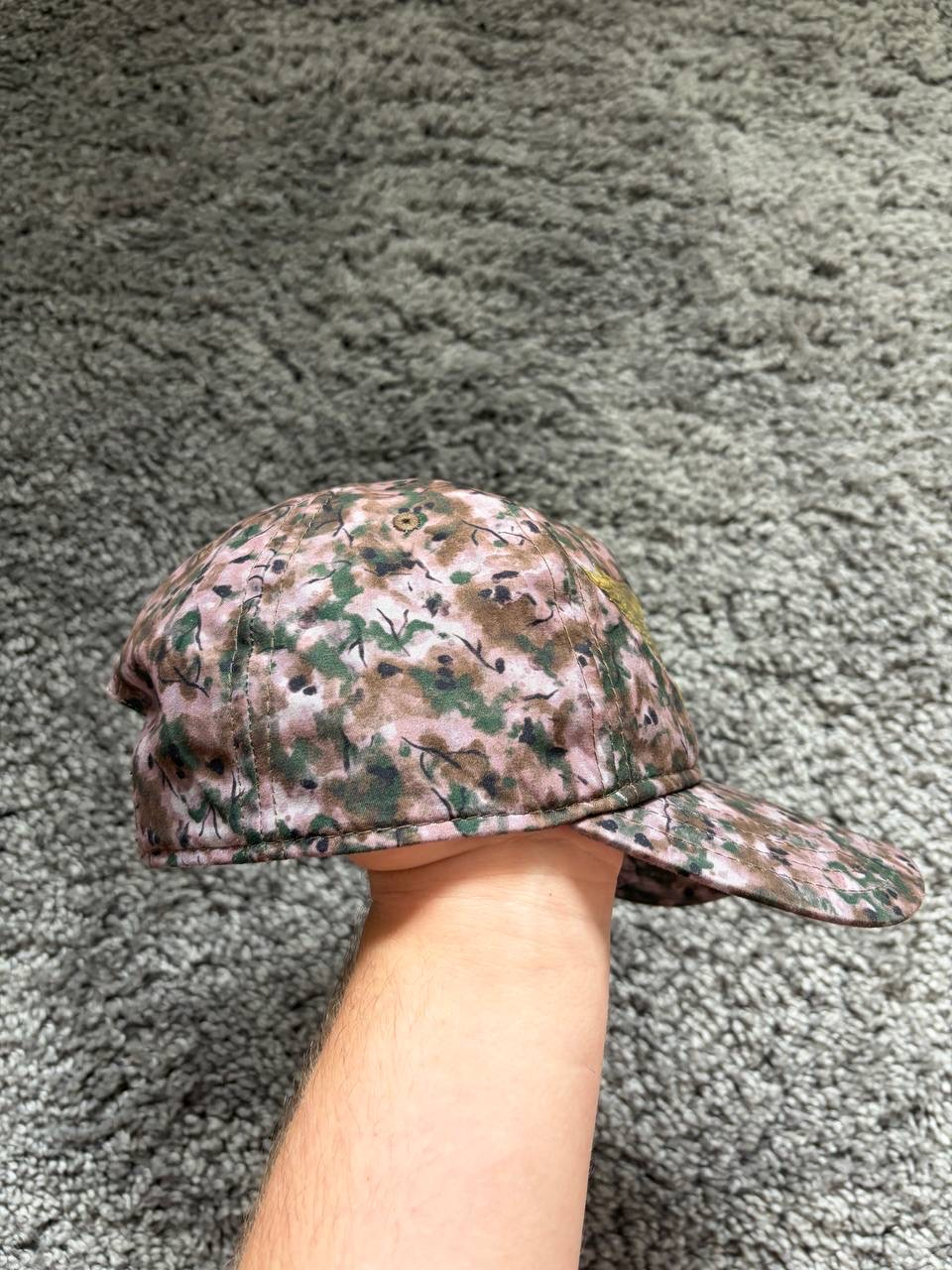 Robins Jeans Green Camo SnapBack Hat With Gold Embossed Wings, миниатюра 2