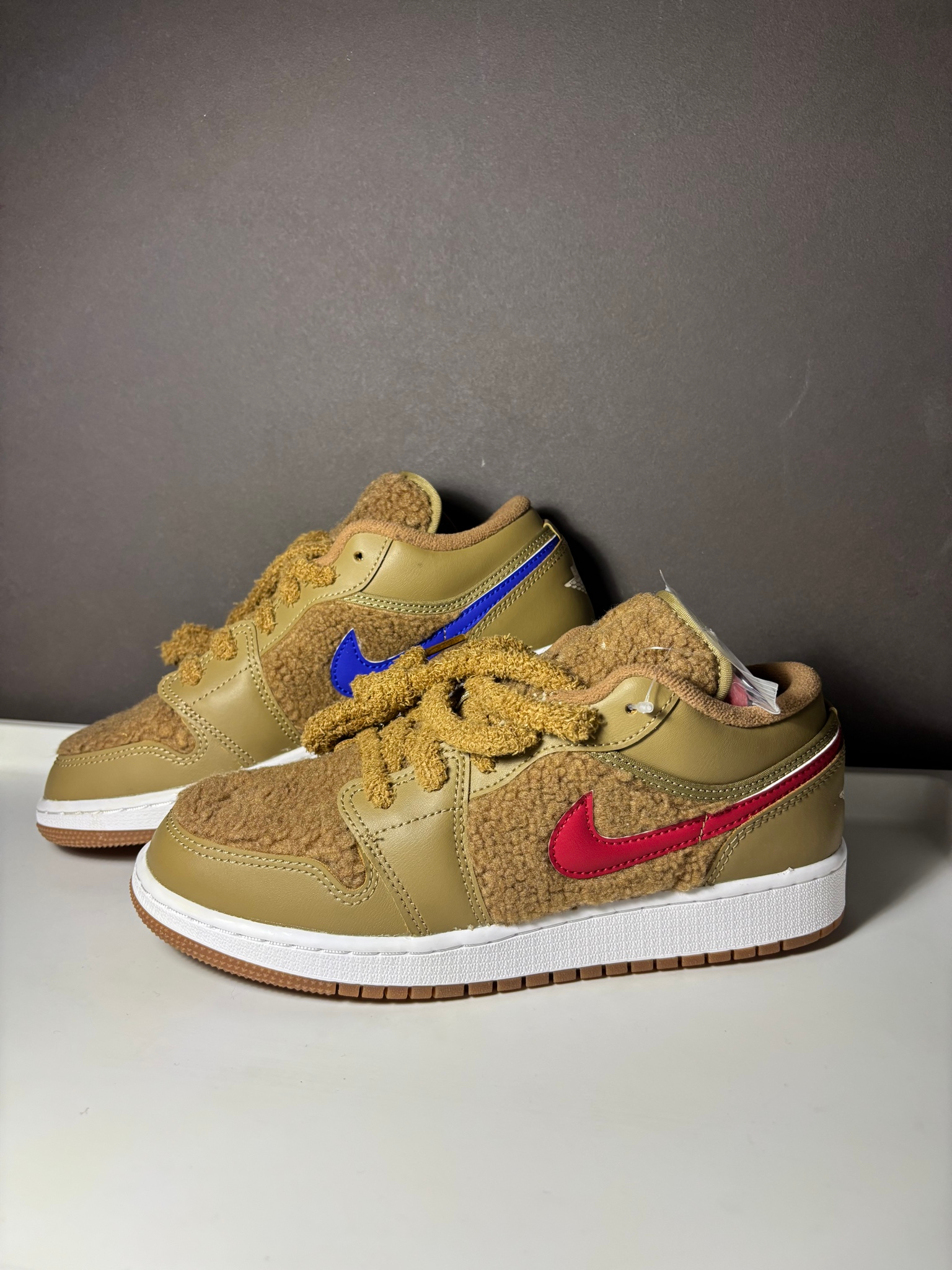 Nike x Air Jordan Jordan 1 Low GS Teddy Bear, миниатюра 1