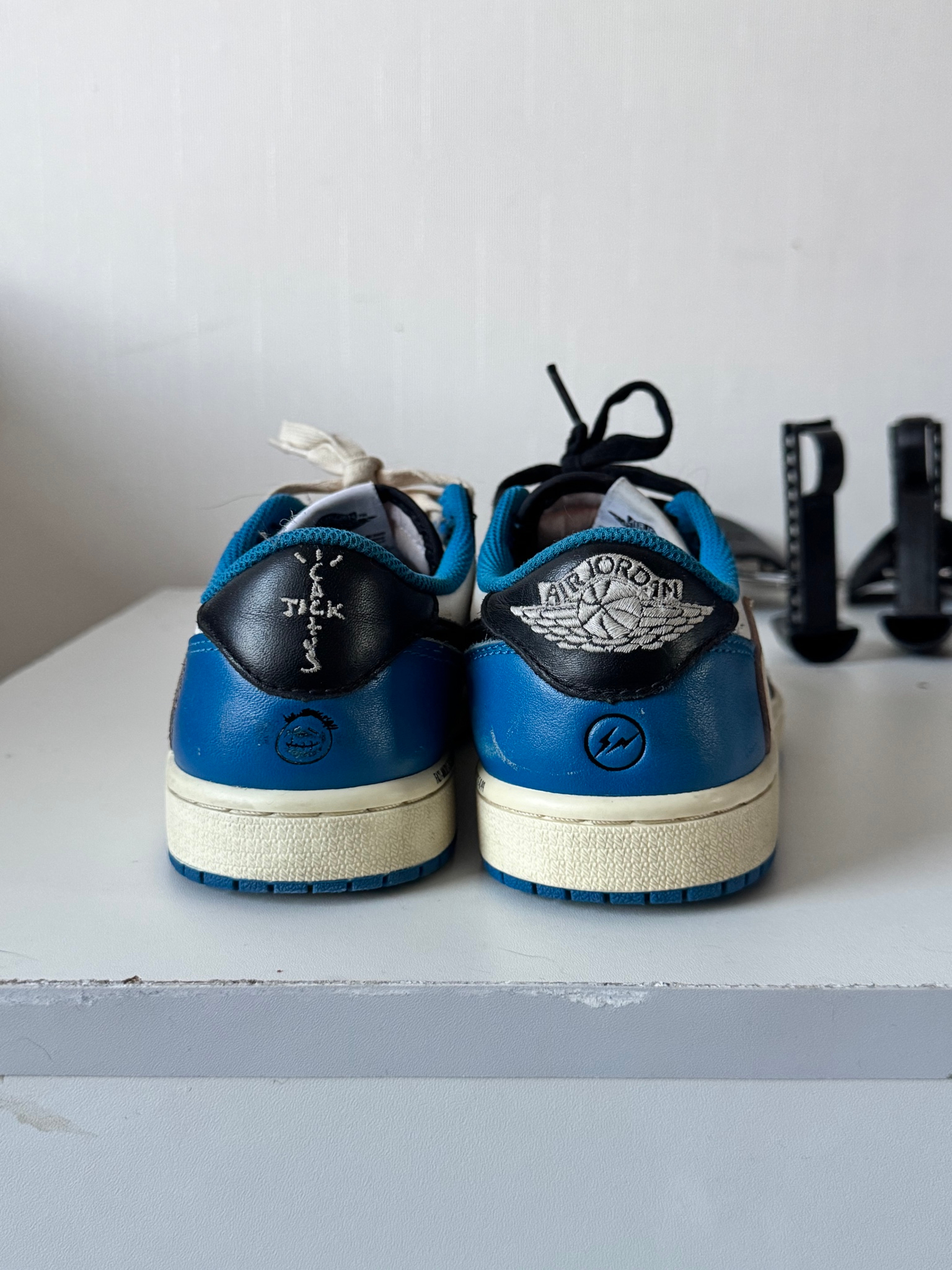 Nike Air Jordan 1 low travis scott fragment design, миниатюра 2