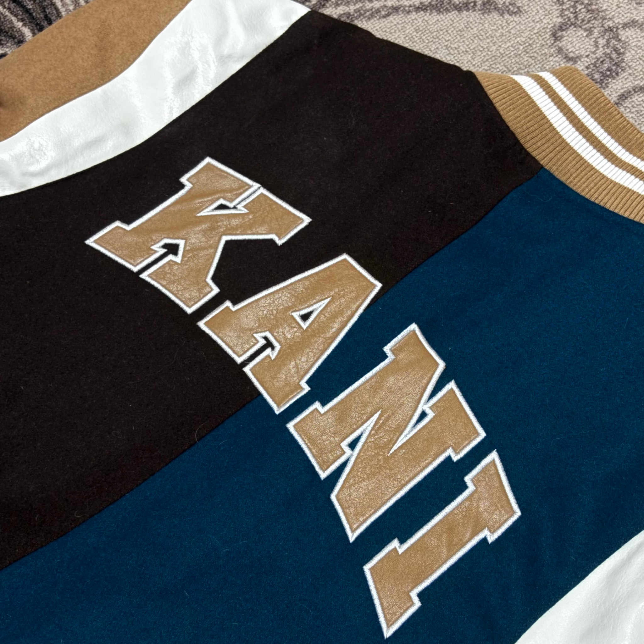 Karl Kani Bomber, миниатюра 2