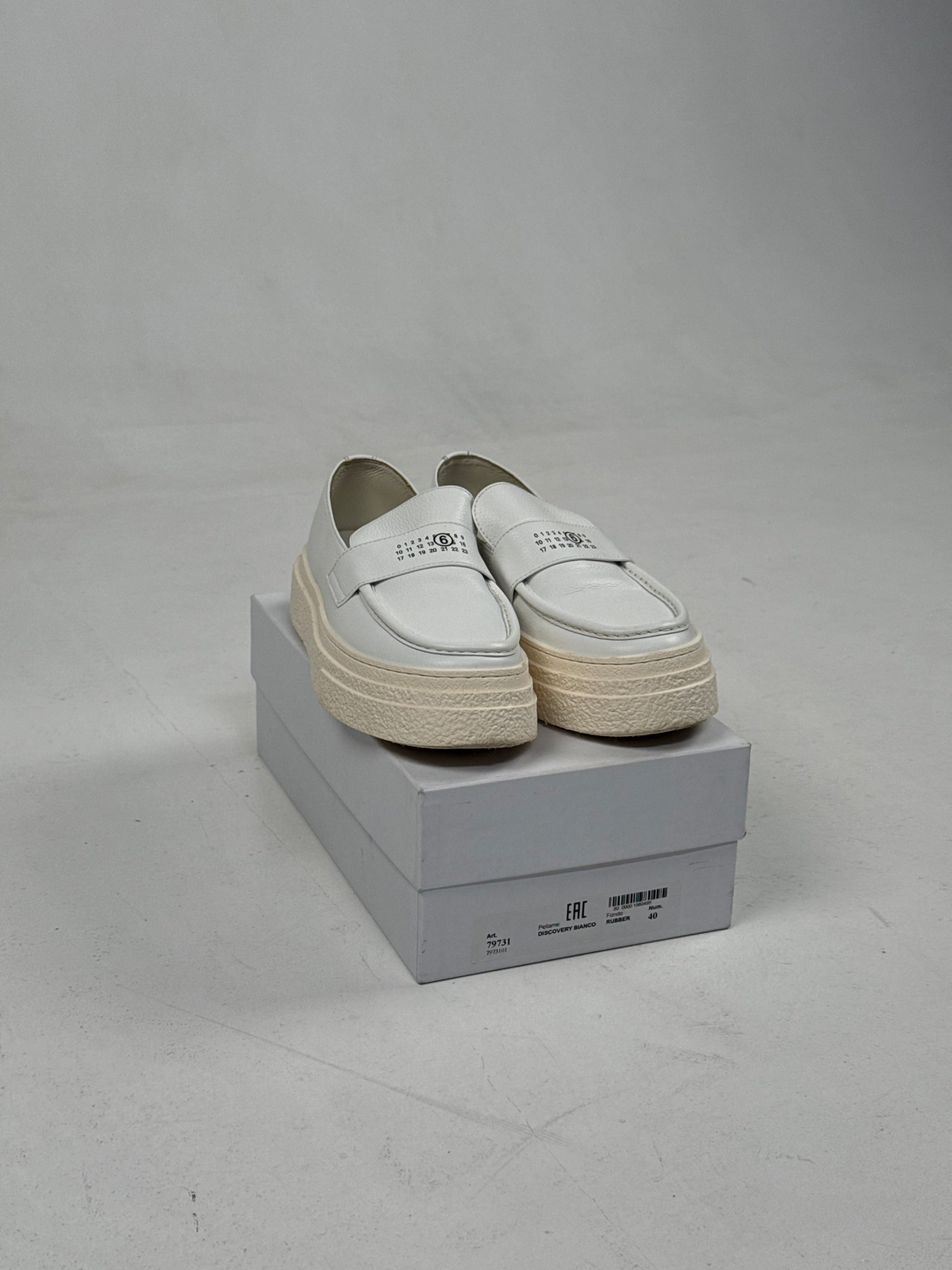 MM6 Maison Margiela Numeric Logo Loafers, миниатюра 1