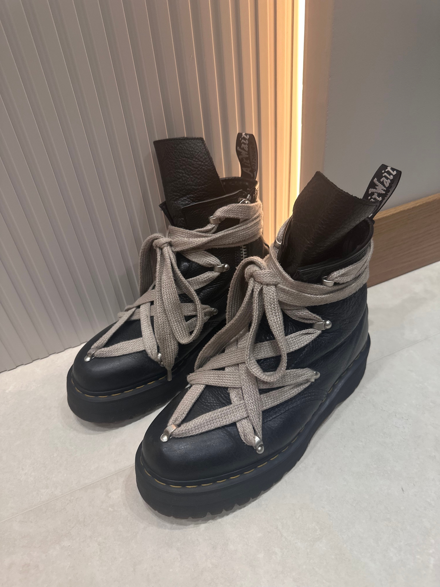 Rick Owens x Dr Martens Hexagram Jumbo Boots, миниатюра 1