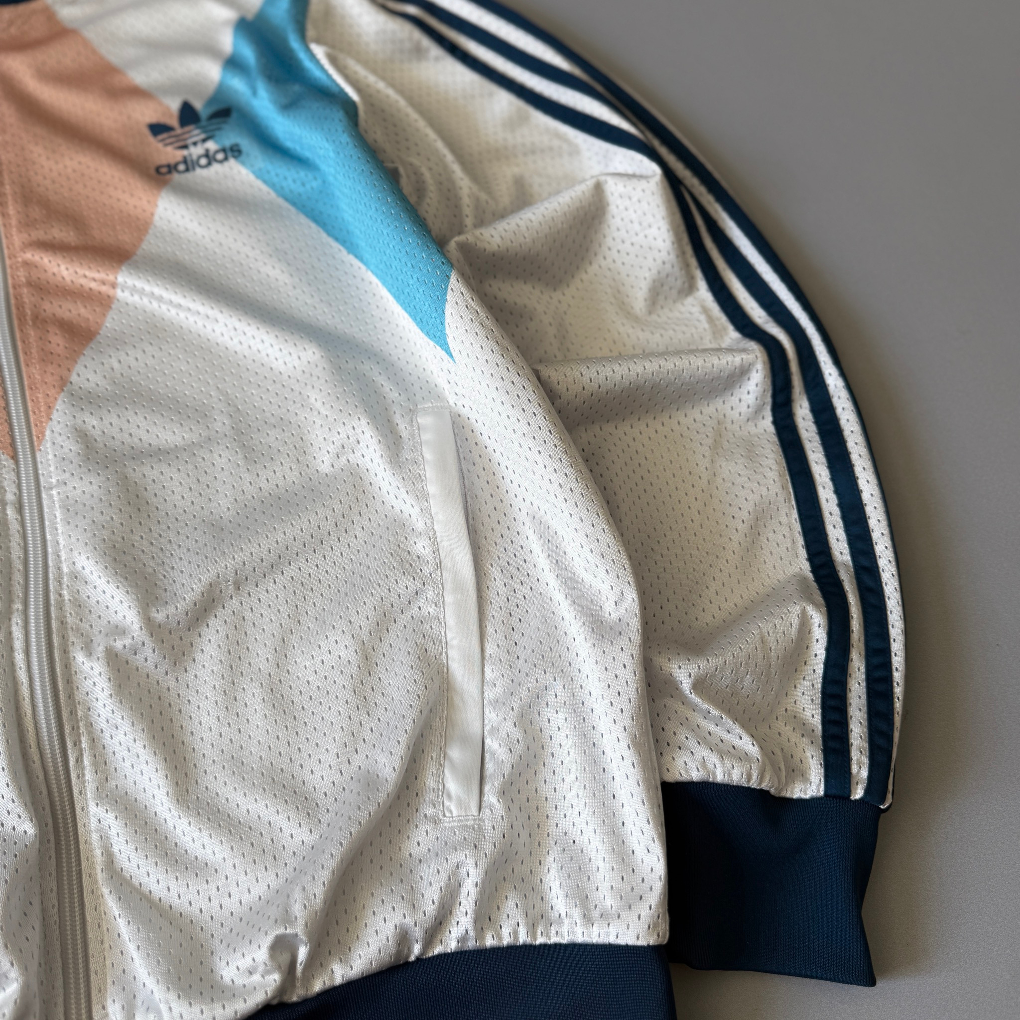 Adidas Originals 2016 Perforated Track Jacket, миниатюра 4