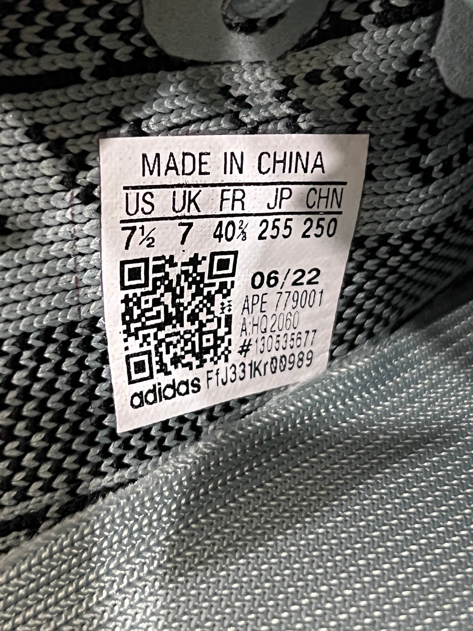 adidas Yeezy 350 V2 Salt Core Black, миниатюра 3