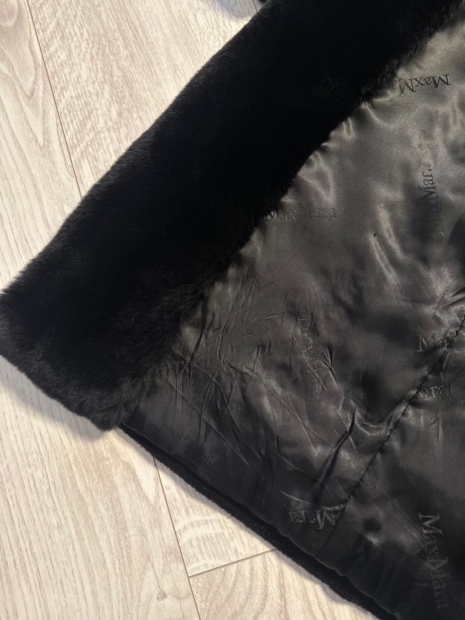 Max Mara  Fur coat, миниатюра 7