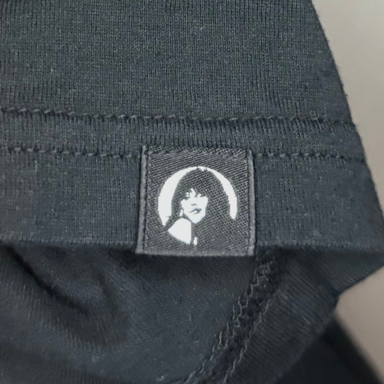 Hysteric Glamour x Mastermind Japan Футболка Черная, миниатюра 6