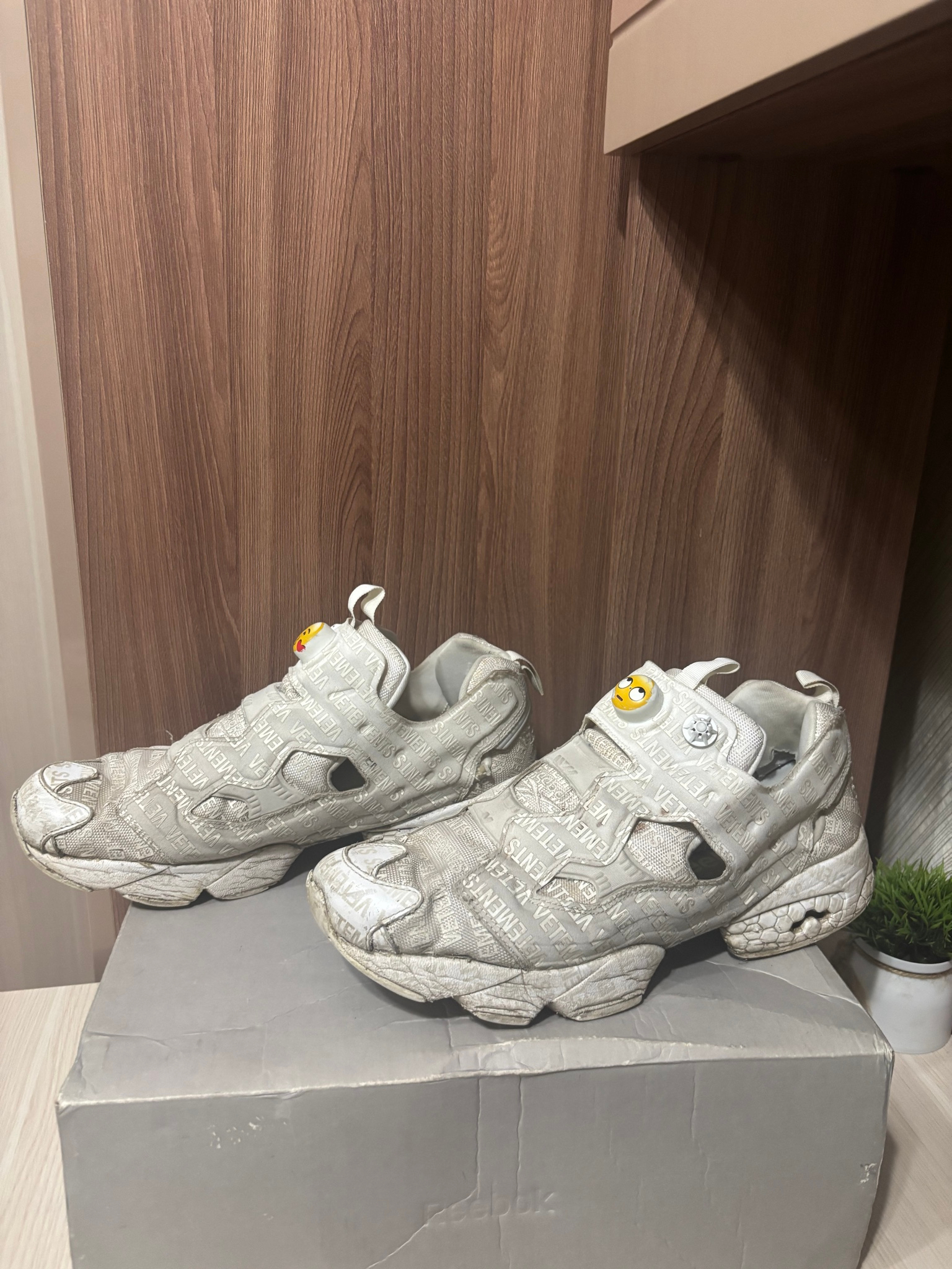 Reebok x Vetements Кроссовки, миниатюра 1