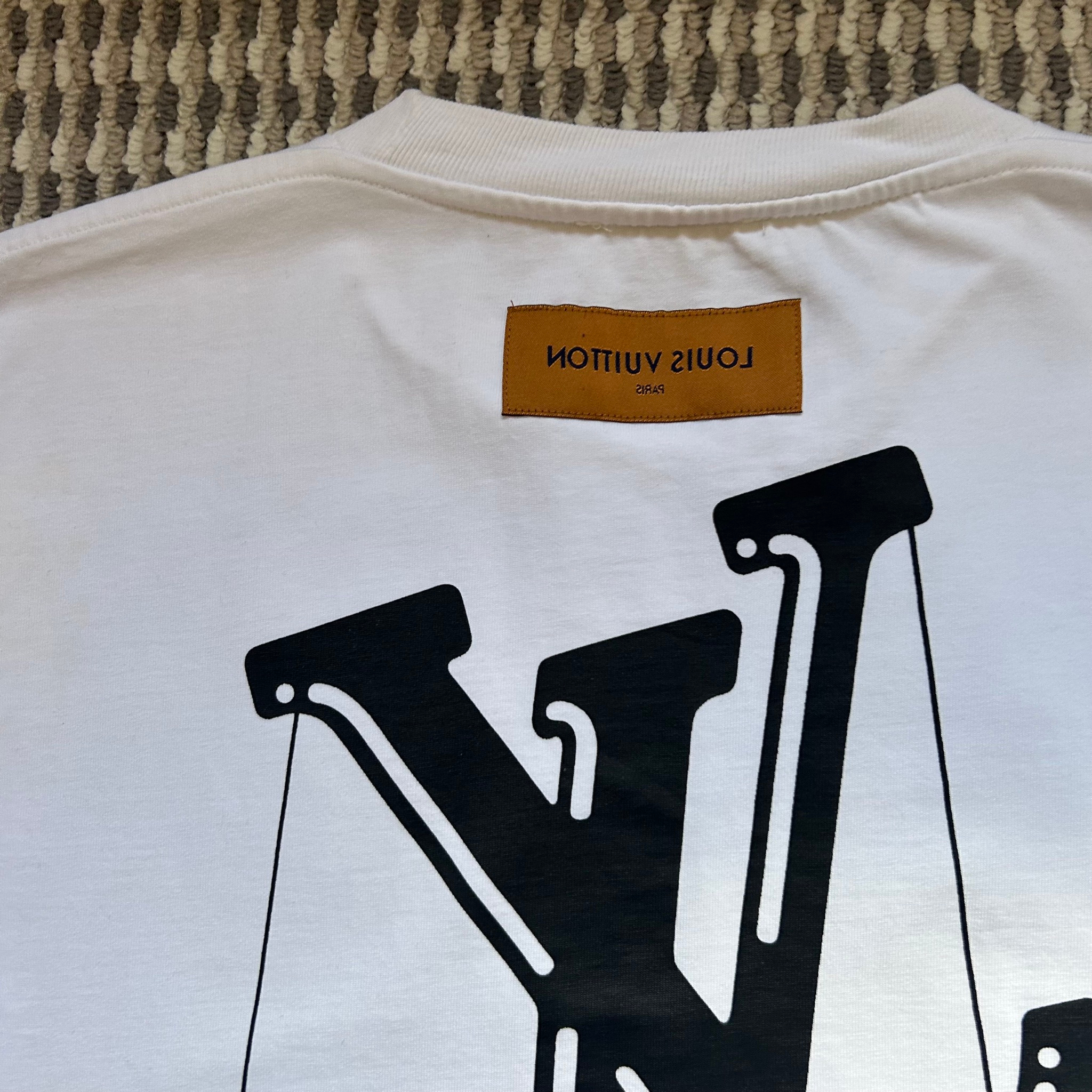 Louis Vuitton x Off White Floating LV Tee, миниатюра 9