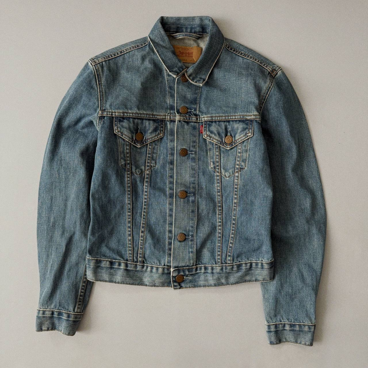 Levi's 2000s Vintage Women Denim Trucker Jacket, миниатюра 1