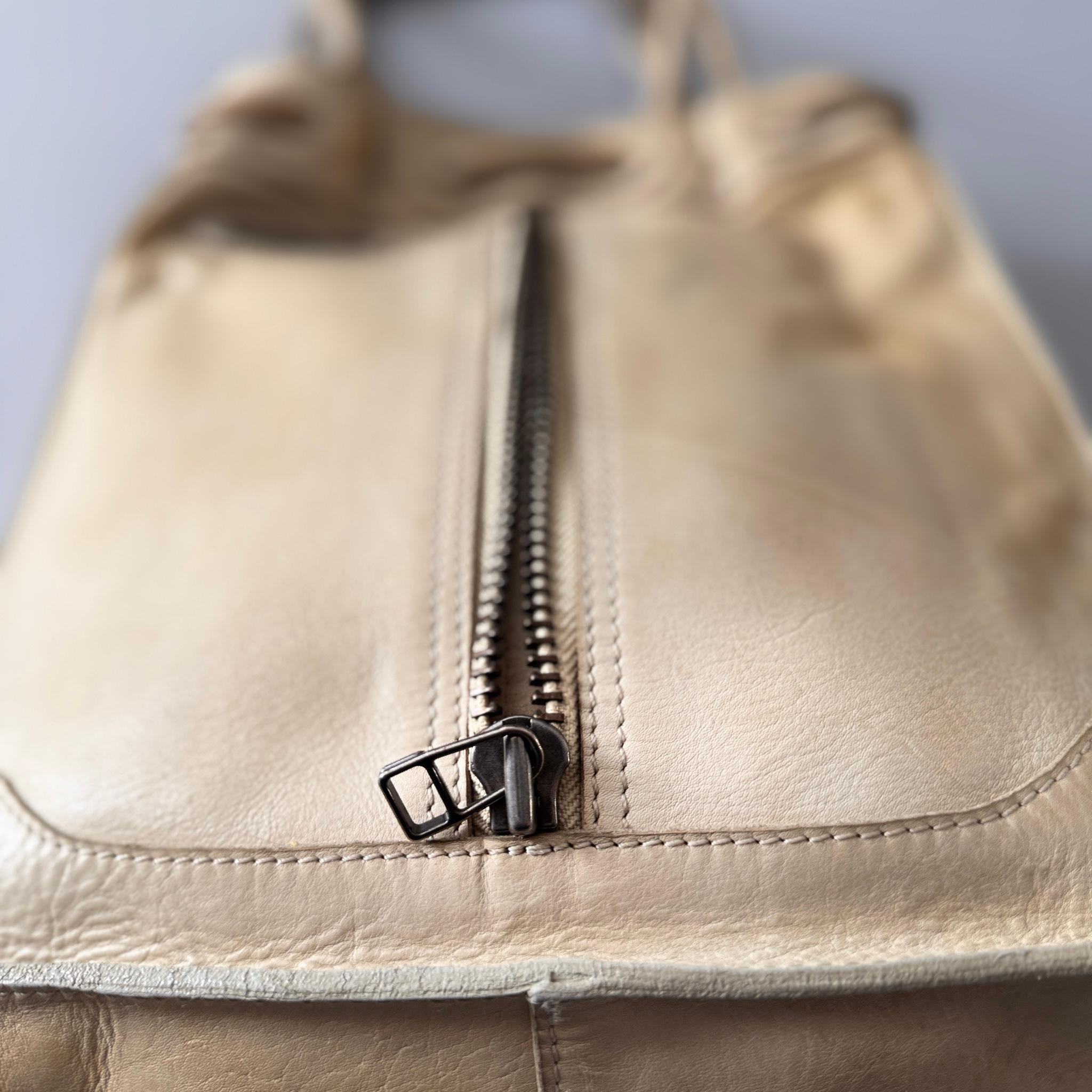Diesel 2000s Vintage Archival Leather Distressed / Washed Hand Bag, миниатюра 7