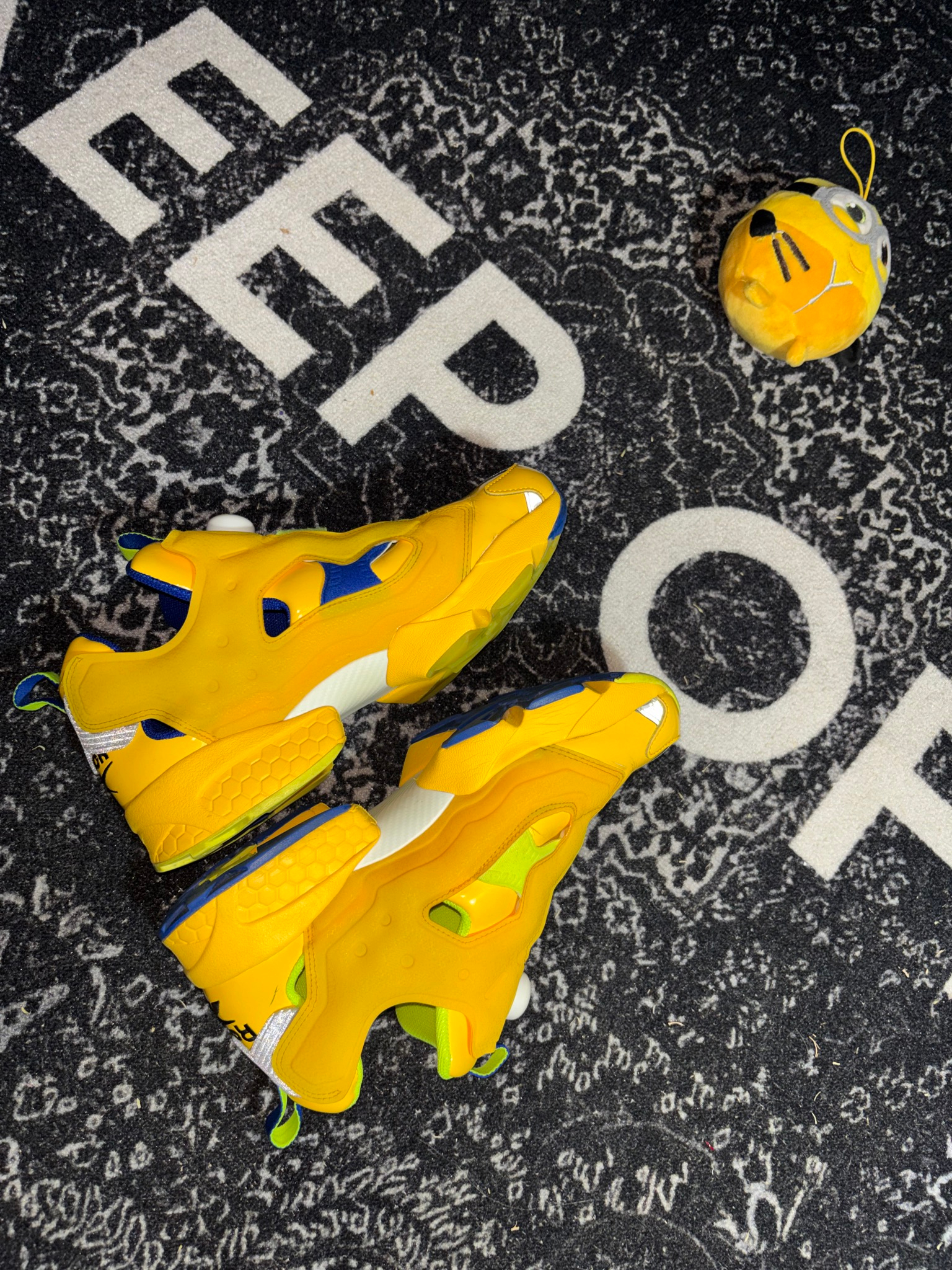 Reebok x Minions Instapump, миниатюра 8