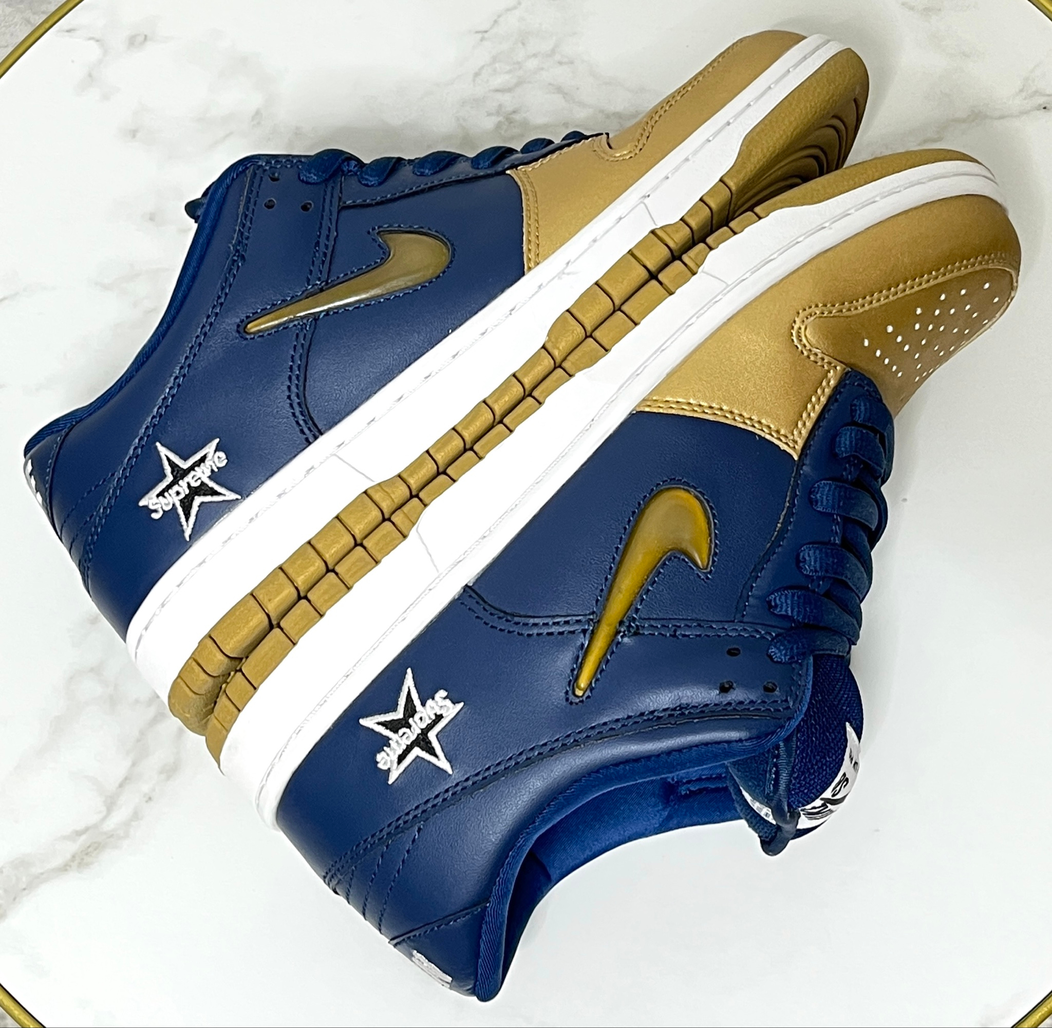 Nike x Supreme SB Dunk Low Jewel Swoosh Gold, миниатюра 3