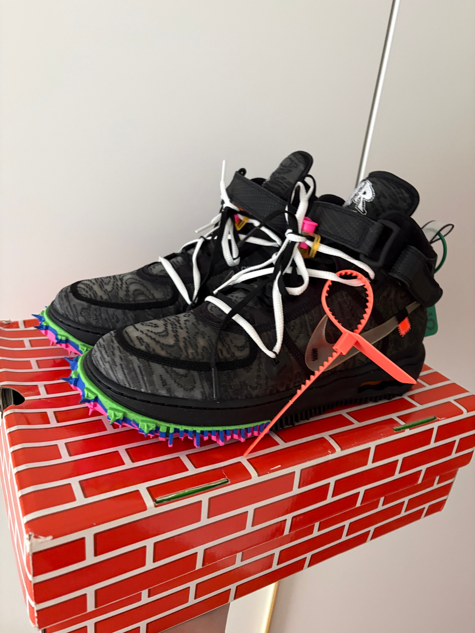 Nike x Off-White Air Force 1 Mid, миниатюра 1