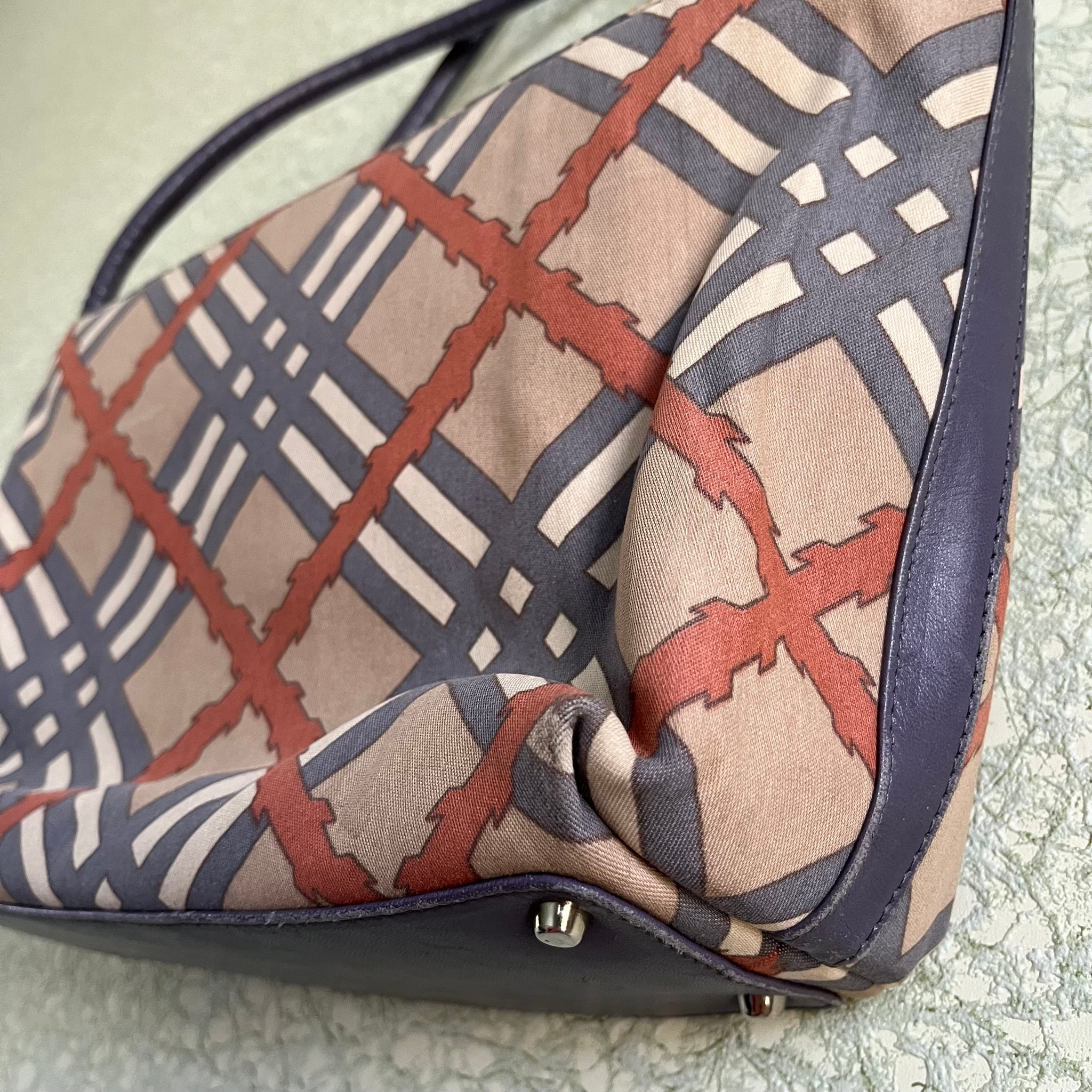 Burberry AW01 Nova Shoulder Bag, миниатюра 4