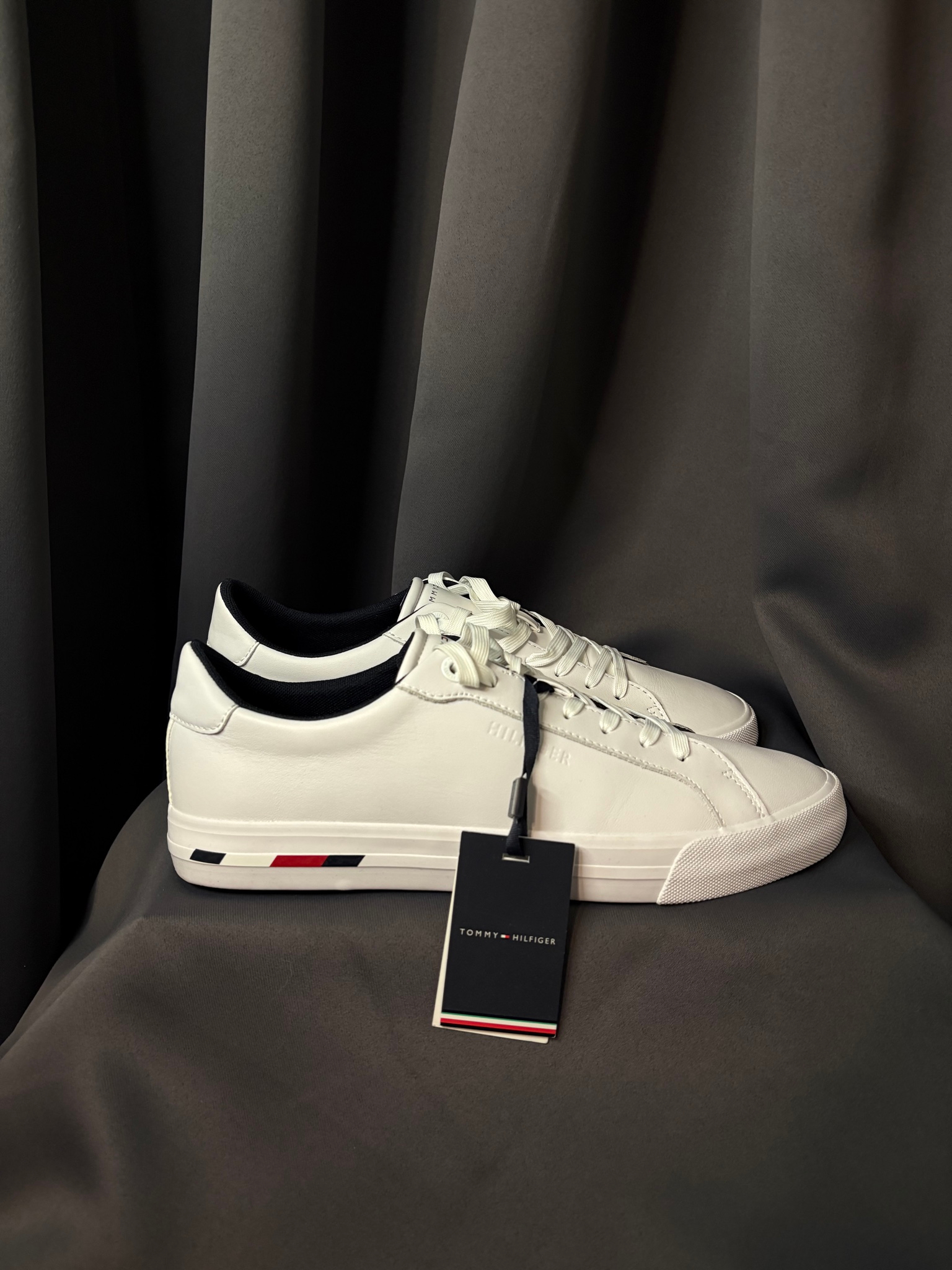 Tommy Hilfiger Sneakers, миниатюра 1