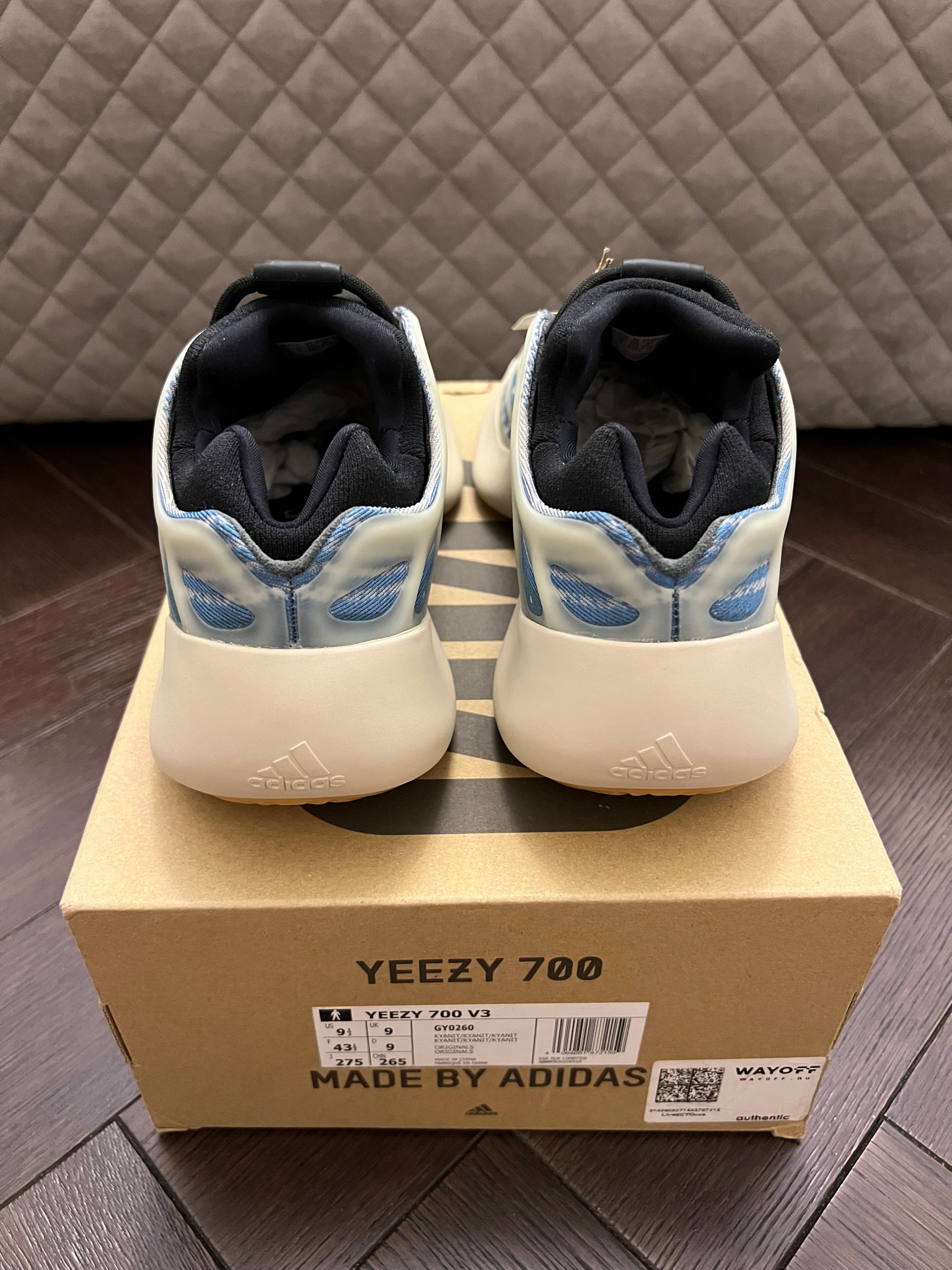 adidas Yeezy 700V3 Kyanite, миниатюра 3